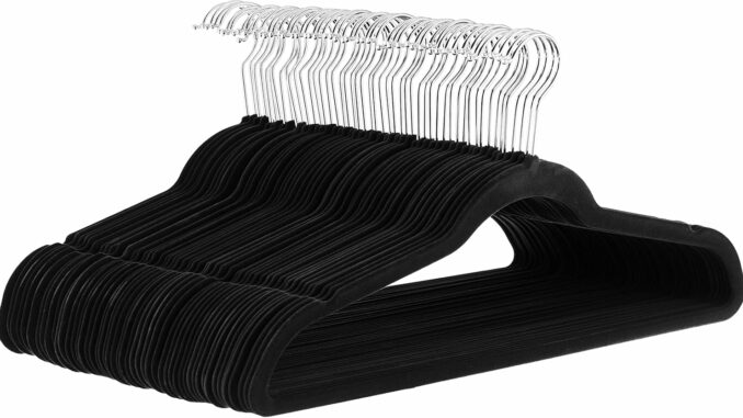 Amazon Basics – Perchas de terciopelo para trajes – Paquete de 50, Negro